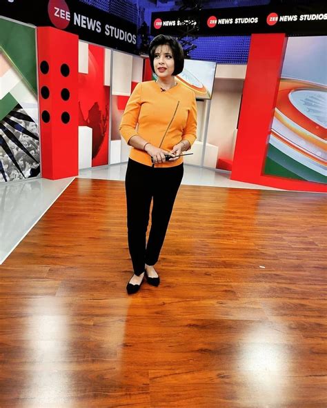 Aditi Tyagi News Anchor Zee News Tv Anchors