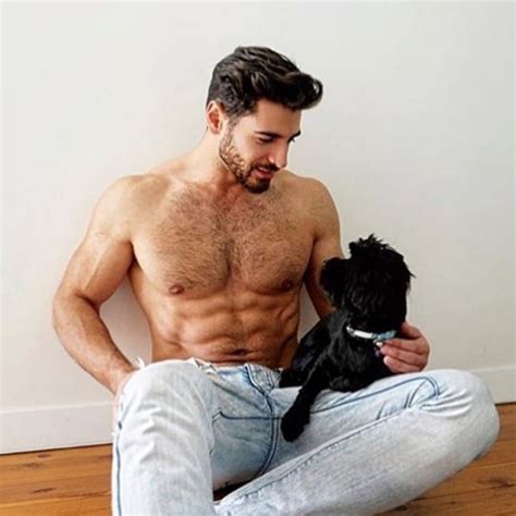 15 Imágenes De Hombres Sexis Y Guapos Con Sus Perros