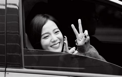 Customize your desktop, mobile phone and tablet with our wide variety of cool and interesting aesthetic wallpapers in just a few clicks! Kim Jisoo, Wallpaper - Asiachan KPOP/JPOP Image Board