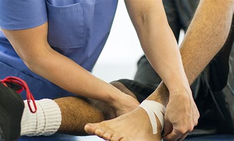 8 universities in uk offering 11 undergraduate sports medicine courses. Sports Medicine Nurse - Career and work guide