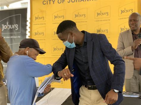 700 Joburg Residents To Benefit From Riverside Title Deeds