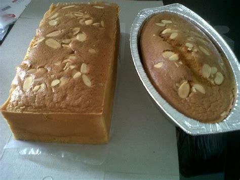 Not only is it moist and delicious, the same batter can be used to make banana bread and muffins. Banana Cake