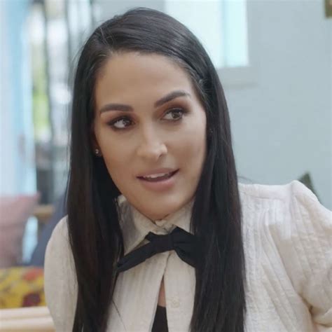 nikki bella tells her mom she might be pregnant on total bellas