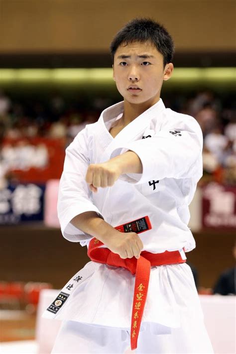 Hán tự form of không thủ đạo (karate). 空手道マガジン月刊JKFan - 全中、形種目の優勝者決定! 男子 ...