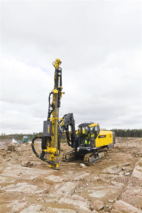 Atlas Copcos Launches New Drill Rig Flexiroc T45 World Highways