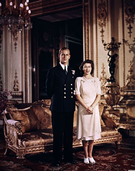 She is known to favor simplicity in court alternative titles: Queen Elizabeth II & Prince Phillip Celebrate Their 65th ...