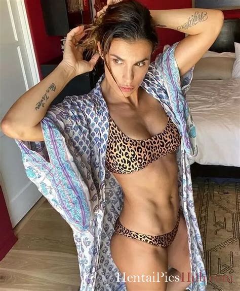 Elisabetta Canalis Nude OnlyFans Leak Photo ISXmTY FDz