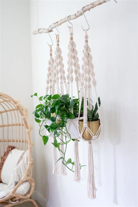 Display your favorite indoor plants with a macrame plant hanger! Macrame Plant Hanger, Macrame Hanging Basket, Mom Gift, Indoor Plant Stand, Hanging Plant Stand ...