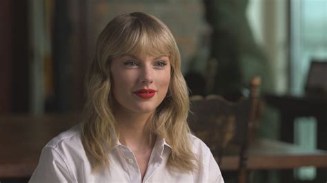 Taylor Swift Plans To Re Record Her Old Songs To Combat Scooter Braun