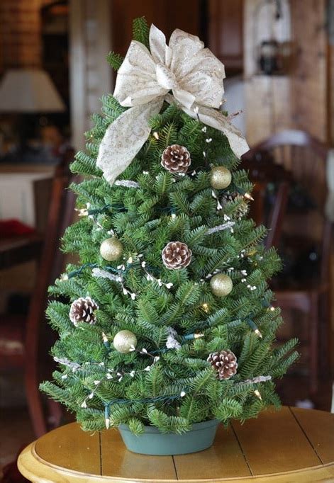 29 Awesome Tabletop Christmas Tree Ideas For Small Spaces