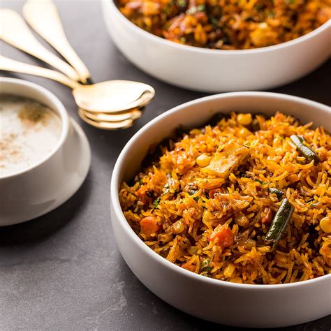 Ginger garlic aromatic indian spices, crunchy almonds cashews, raisins and a flourish of fresh cream and coconut cream. Indian Restaurant Near Me | All You Can Eat Food