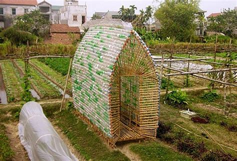 How To A Recycled Plastic Bottle Greenhouse Diy Projects For Everyone