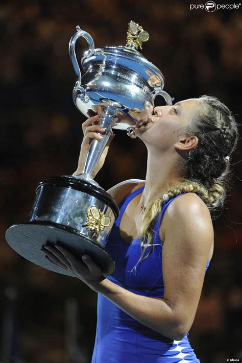 Victoria azarenka a remporté son 2e titre de la saison à moscou. Victoria Azarenka lors de son triomphe à l'Open d ...