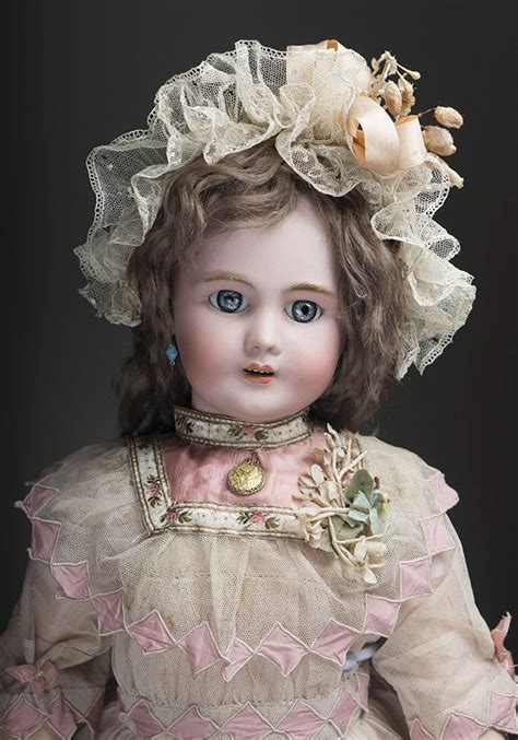 24 61 cm dep doll with antique dress c 1890 Антикварные куклы Винтажные куклы Куклы