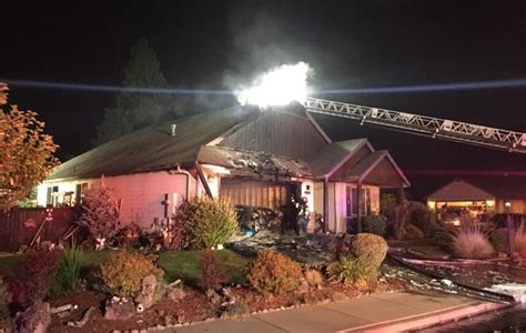 Fire Heavily Damages Se Bend Home 3 Residents Escape Unhurt Ktvz