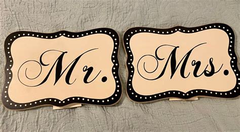 Hobby Lobby Mr & Mrs Figurines | Mercari