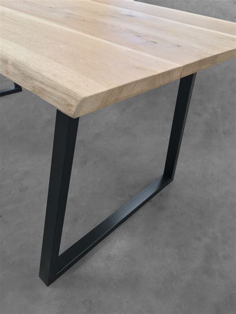 Améliorez votre table avec de nouveaux pieds de table en bois. Pied design de table haute et ilot en acier de couleur ...