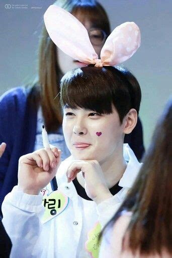 Twenty2 is updated daily to keep up with the latest. Cute Cha Eunwoo | Cha eun woo astro, Cha eun woo, New pictures