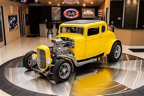 1932 Ford American Graffiti With Exposed Gm 502 Engine Is No Lemon