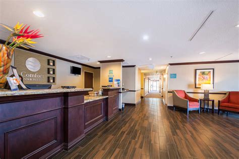 We know you'll love staying with us. Comfort Inn & Suites Hotel Davenport Bookings - Travlu