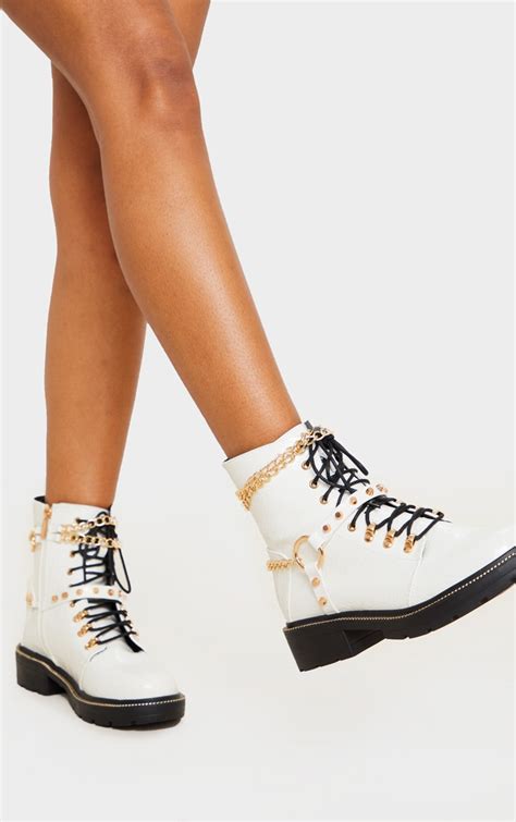 white chain hiker lace up ankle boot prettylittlething ie