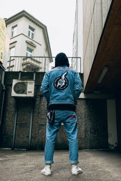 Create mixes with millions of tracks and share your vibe with friends! Pacemaker Products x Edwin Denim | 43einhalb blog