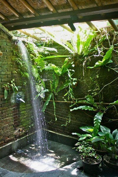 21 Refreshingly Beautiful Outdoor Showers I Bet Youd Love To Step Into Artofit