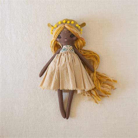 saffron pixie – Forest Creature