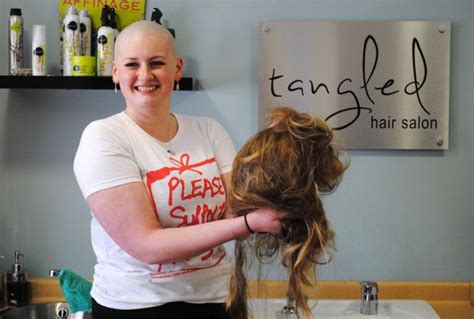 Brave Anna Takes On Charity Head Shave Волосы Стрижка