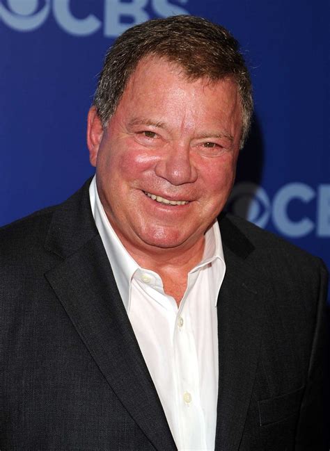 william shatner goes on career spanning voyage in one man show