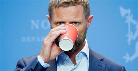 Последние твиты от bent høie (@benthhoyre). Høie: Det må være trygt for barnehageassistenter og ...