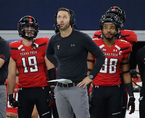 Texas Tech Fires Former Qb Kingsbury After 6 Years As Coach