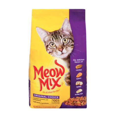 I used to have 3 cats but only have 1 now so i only buy the 3.15lb bag for $4. Meow Mix Dry Cat Food - 3.15lb Reviews 2019 | Page 18
