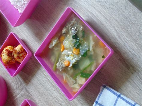 Tergantung dari merk presto yang merebus telur (bahkan ternyata bisa rebus telur tanpa air lho…baru tahu…) memasak bubur. Memasak Aman, Cepat dan Praktis dengan Panci Presto - Rina ...