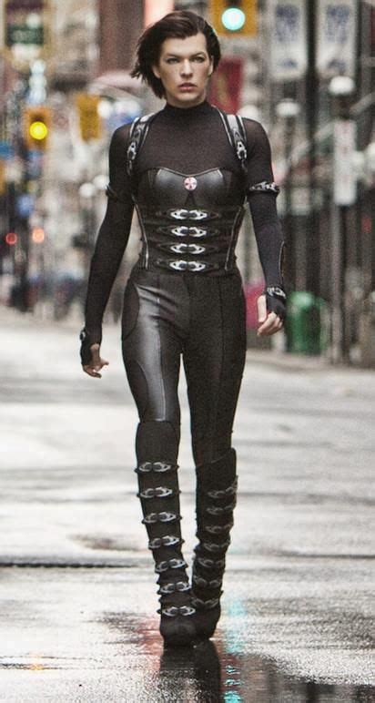 Alice S Full Outfit In Resident Evil Retribution Celebrity Outfits