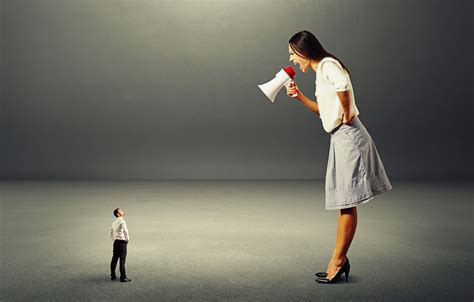 Menceritakan kisah cinta diam diam antara istri boss dan bawahan suaminya. How To Break Up With A Bad Boss | HuffPost