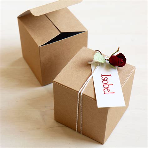 DIY Valentines Gift Box | Gift Box to Decorate for ...