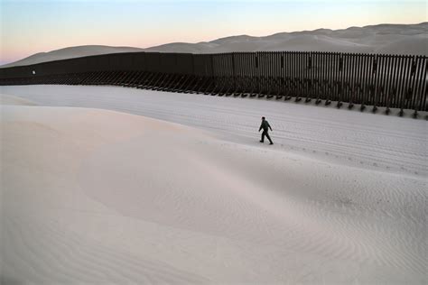 This Is What The Us Mexico Border Looks Like