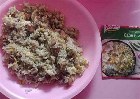 Paket ayam goreng tags nasi kotak paket nasi sambal goreng mie telur ayam harga 10000 mie instan rebus plus telus spes. Download Gambar Nasi Goreng Cabe Hijau - Gambar Makanan