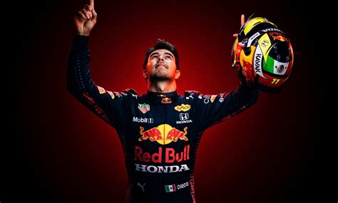 Checo Pérez Fue El Piloto Del Día En Su Debut Con Red Bull En Fórmula 1
