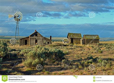 Historic Farm House Along The Oregon Trail Stock Photo Image Of Trail