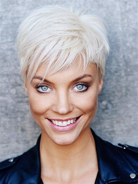 Fashion Blonde Short Pixie Cut Synthetic Hair Wig ...