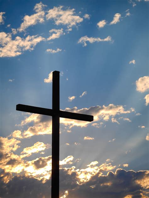 Cross Of Calvary Pictures Download Free Images On Unsplash