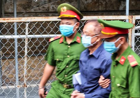 Aug 20, 2021 · chủ tịch tp hcm làm phó ban kinh tế trung ương. Những hình ảnh cựu Phó chủ tịch UBND TP.HCM Nguyễn Thành Tài sau khi bị bắt