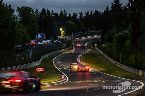 Everything at a glance at our new website. Nachts im Pflanzgarten bei 24h Nürburgring - Langstrecke Fotos