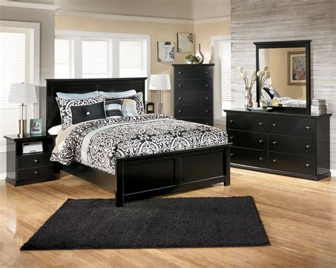 Cool Black Bedroom Furniture Sets For Bold Feeling
