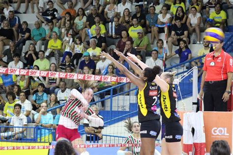 There are four rounds with one champion in each round. Fluminense perde a terceira consecutiva na Superliga ...