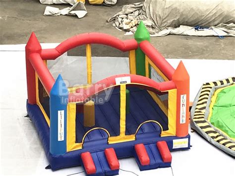 Souffleurs d'air, kits de réparation, sac de paquet certification: Customized Size Blow Up Bouncy Castle / Inflatable Bouncer ...