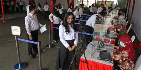 Mohon konfirmasi untuk ujian di kanreg ii bkn surabaya terjadwal tgl 19 oktober 2021 bertepatan tanggal merah memperingati hari maulid nabi. 4 Instansi ini Berikan Peserta CPNS 2021 Tes Antigen Gratis | Berita Jakarta Hari Ini