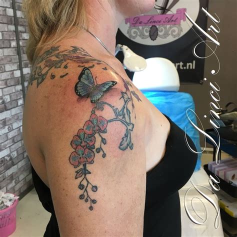 Butterfly Bee With Flowers Tattoo Made By Linda Roos Da Linci Art